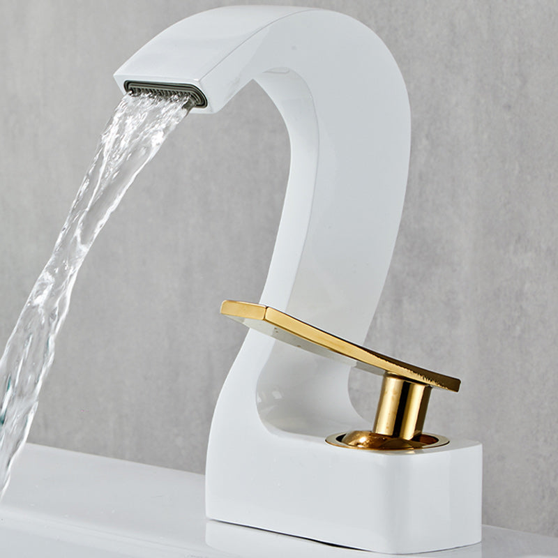 Stornfield | Modern Single-Lever Basin Faucet Bathroom Brass Central Faucet