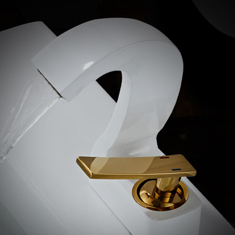 Stornfield | Modern Single-Lever Basin Faucet Bathroom Brass Central Faucet