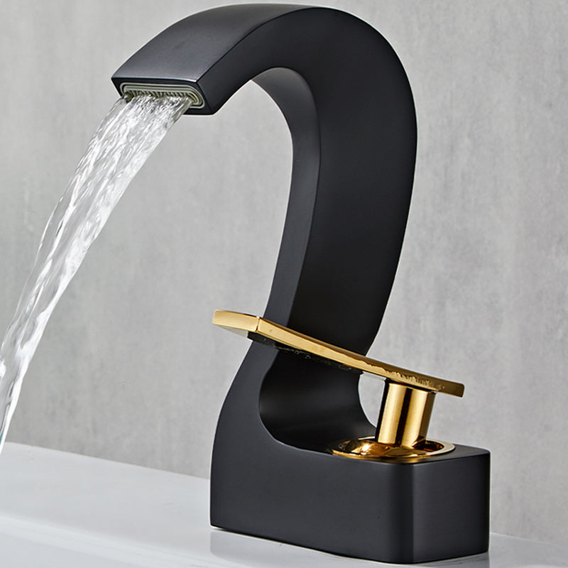 Stornfield | Modern Single-Lever Basin Faucet Bathroom Brass Central Faucet