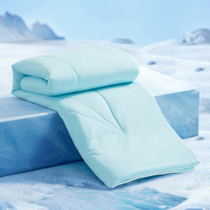 Ultra Soft Cloudy 3D Cooling Comforter  Extreme Q Max 0.5-Lake Blue | Stornfield