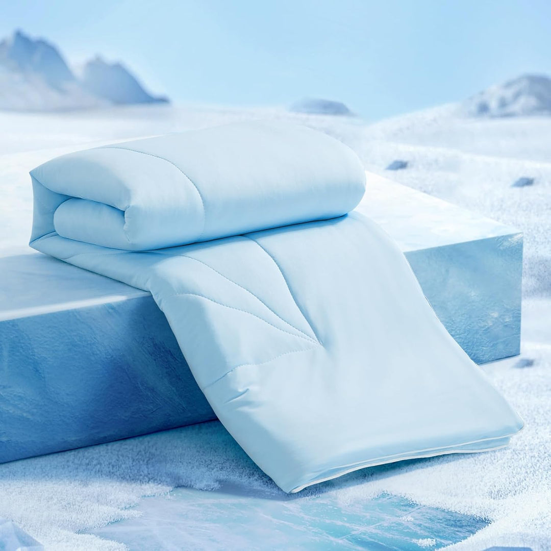 Ultra Soft Cloudy 3D Cooling Comforter  Extreme Q Max 0.5-Blue & Gray | Stornfield