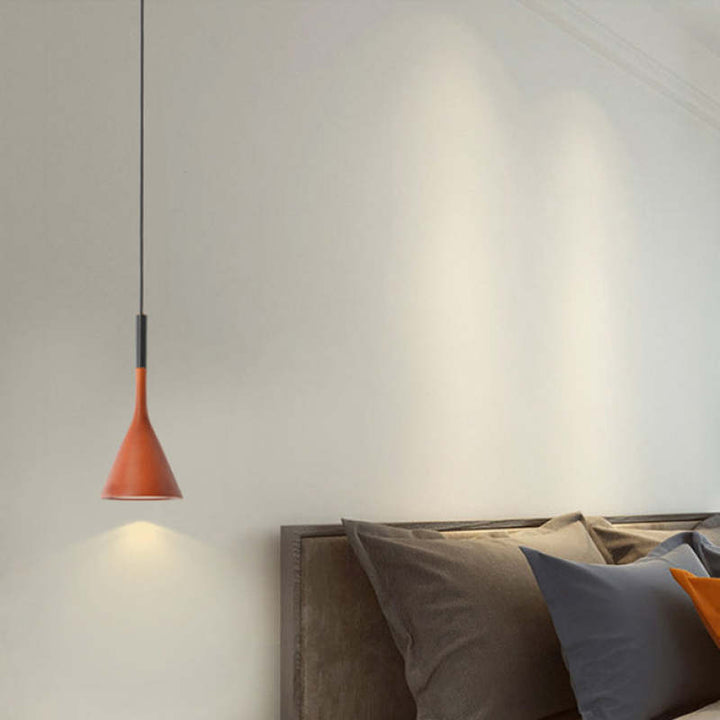 Modern Triangle Pendant Lamp - Trionda | Stornfield