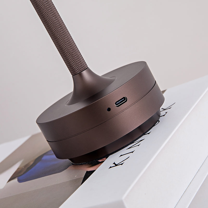 ClarityGlow Luxury Edition | Wireless LED Table Lamp | Stornfield