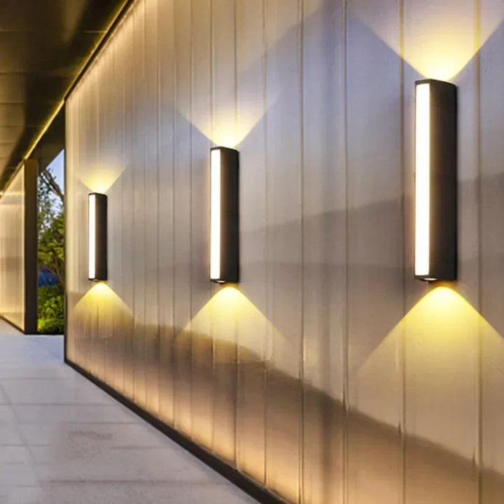 Stylish LED outdoor wall lamp | Stornfield