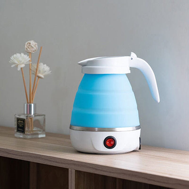 Portable Electric Kettle With Universal Plug | Stornfield