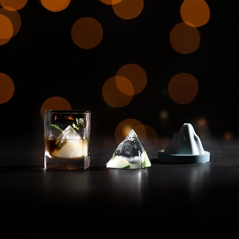 Reusable Silicone Snow Mountain Iceberg Ice Cube Mold with Lid | Stornfield