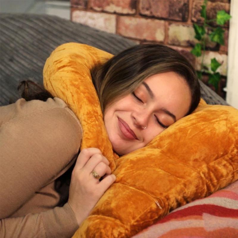 BOYFRIEND-PILLOW | Stornfield