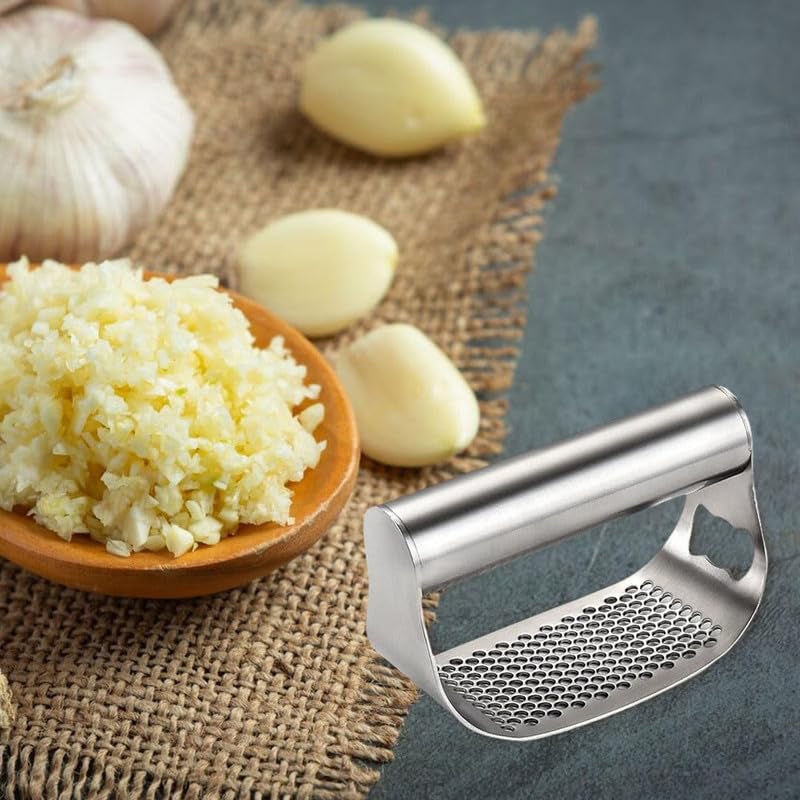 New garlic press made of stainless steel | Stornfield