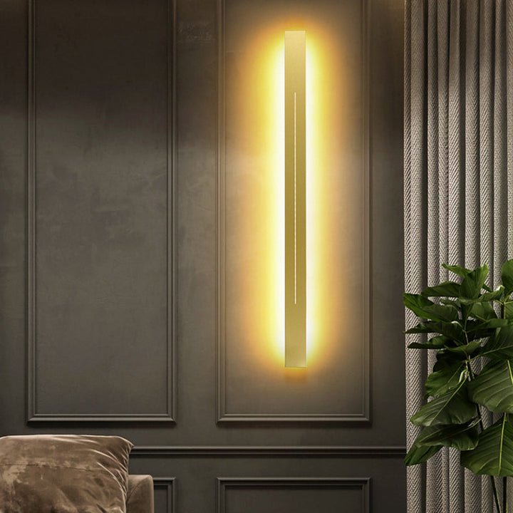 Modern LED Wall Lamp - LumièreGold | Stornfield