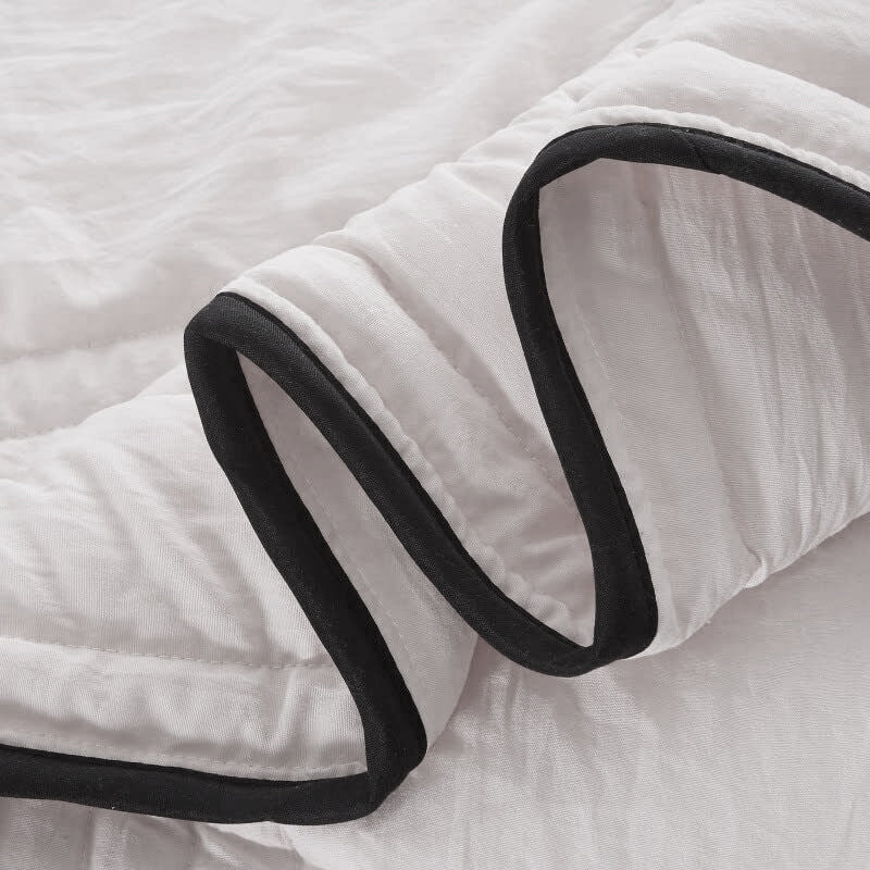Lightweight Summer Cool Comforter Ultra Cozy Soft Blanket | Stornfield