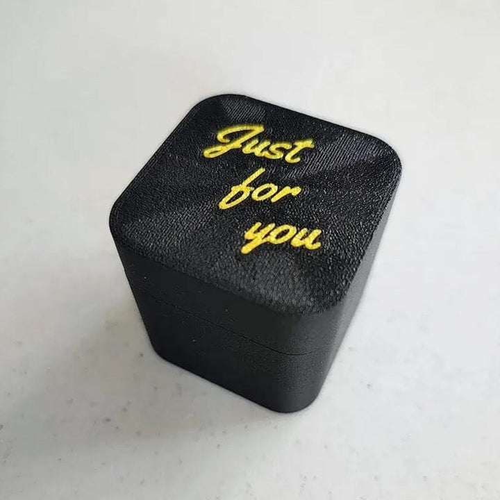 Middle finger in a box | Stornfield