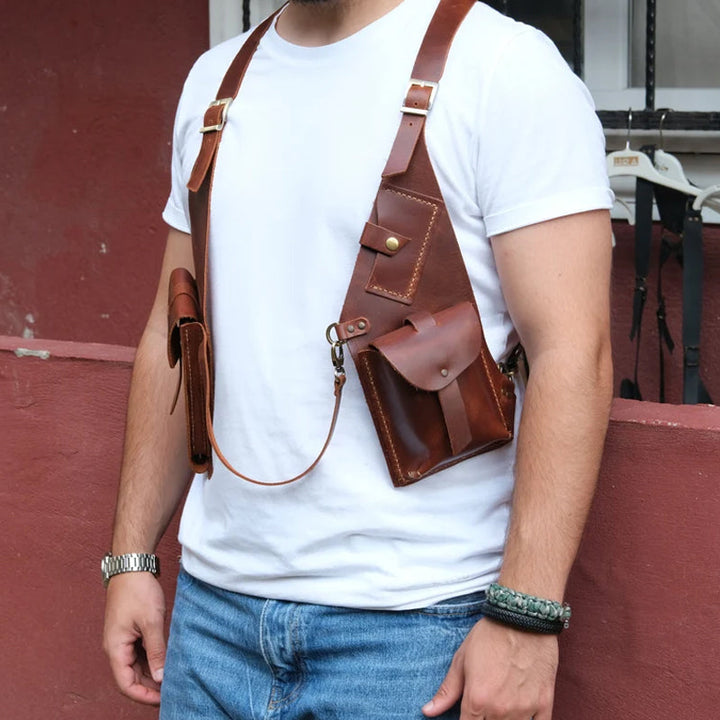 Medieval Steampunk shoulder bag with retro strap | Stornfield