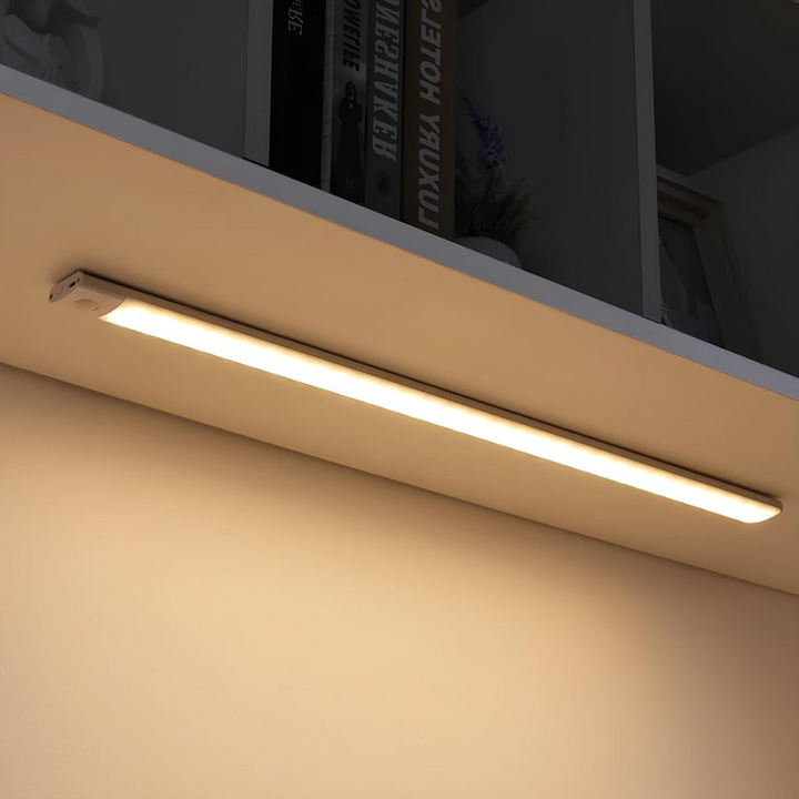 Modern Wall Lamp | Elegant, wireless and functional | Stornfield
