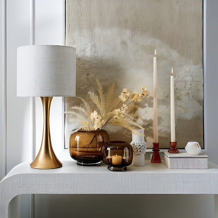 Glass Vase Hand Stornfieldown – Minimalistic and Decorative | Transparent Design for Flowers, Hydroponics and Modern Living Spaces in Amber | Stornfield