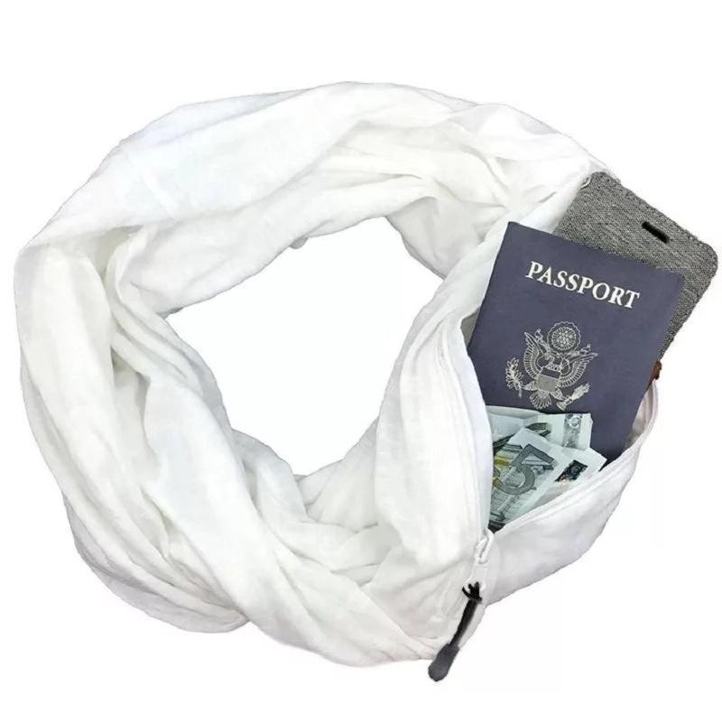 Stornfield | Warm scarf with hidden pocket for winter