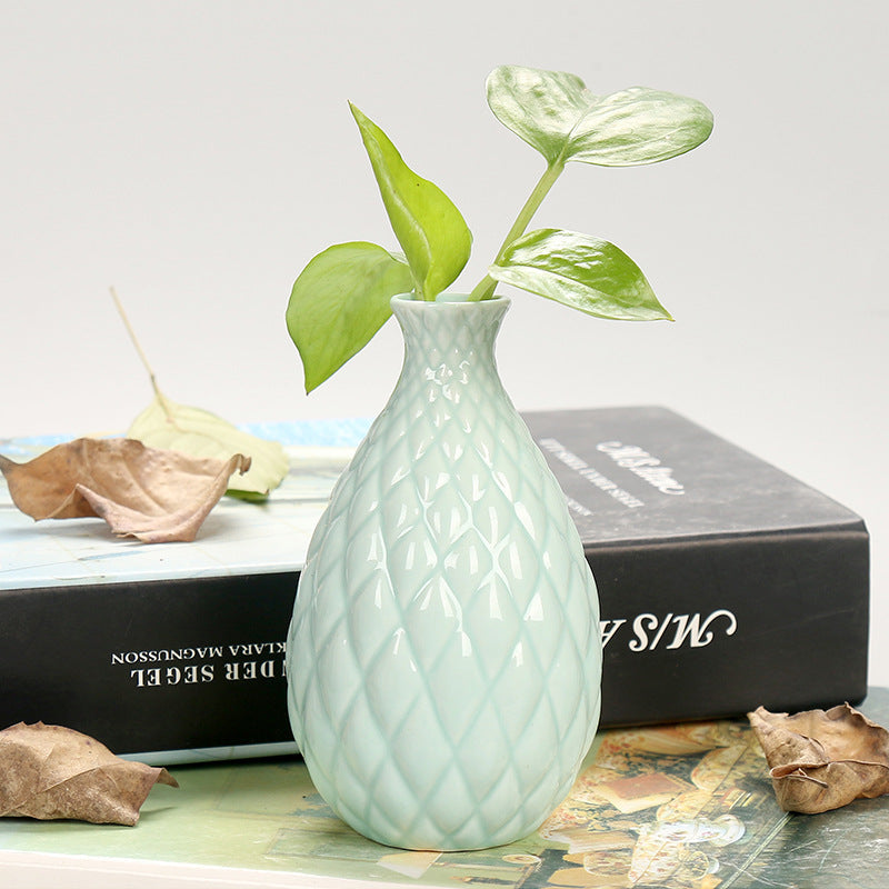 Decorative Textured Ceramic Flower Vase Stornfeild