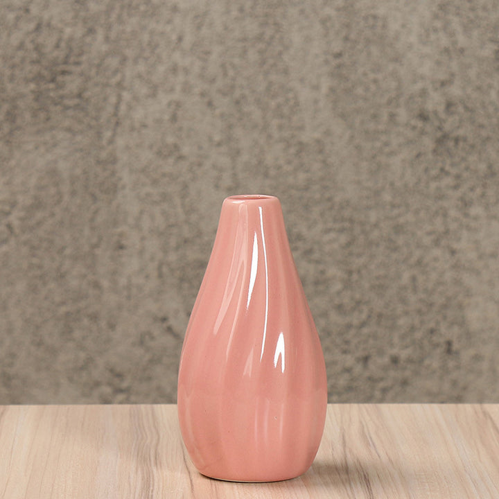 Elegant Ceramic Teardrop Vase Stornfeild