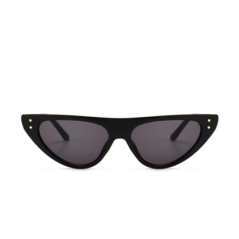 Chic Cat-Eye Sunglasses with Elevated Design Stornfield