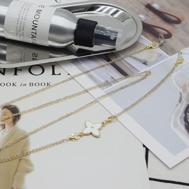 Dual-Layered Floral Pendant Necklace Stornfield