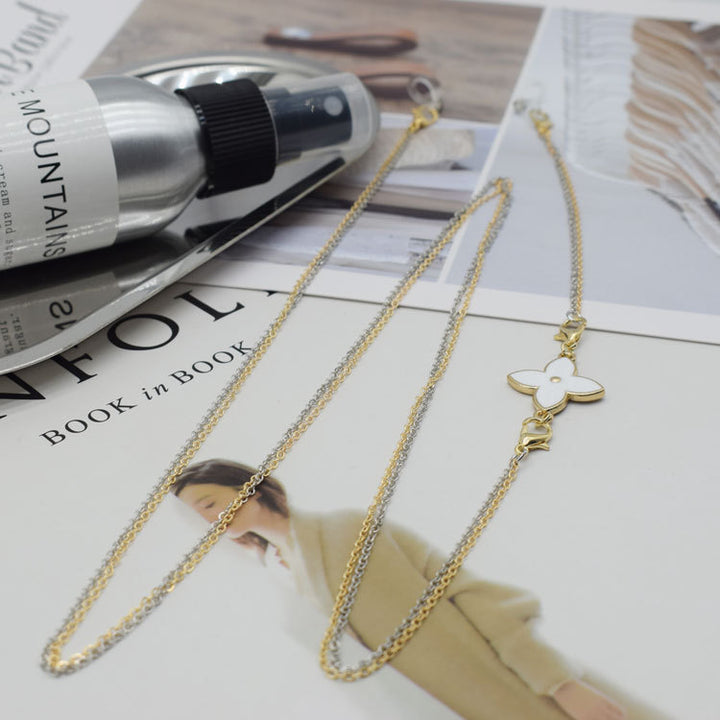 Dual-Layered Floral Pendant Necklace Stornfield