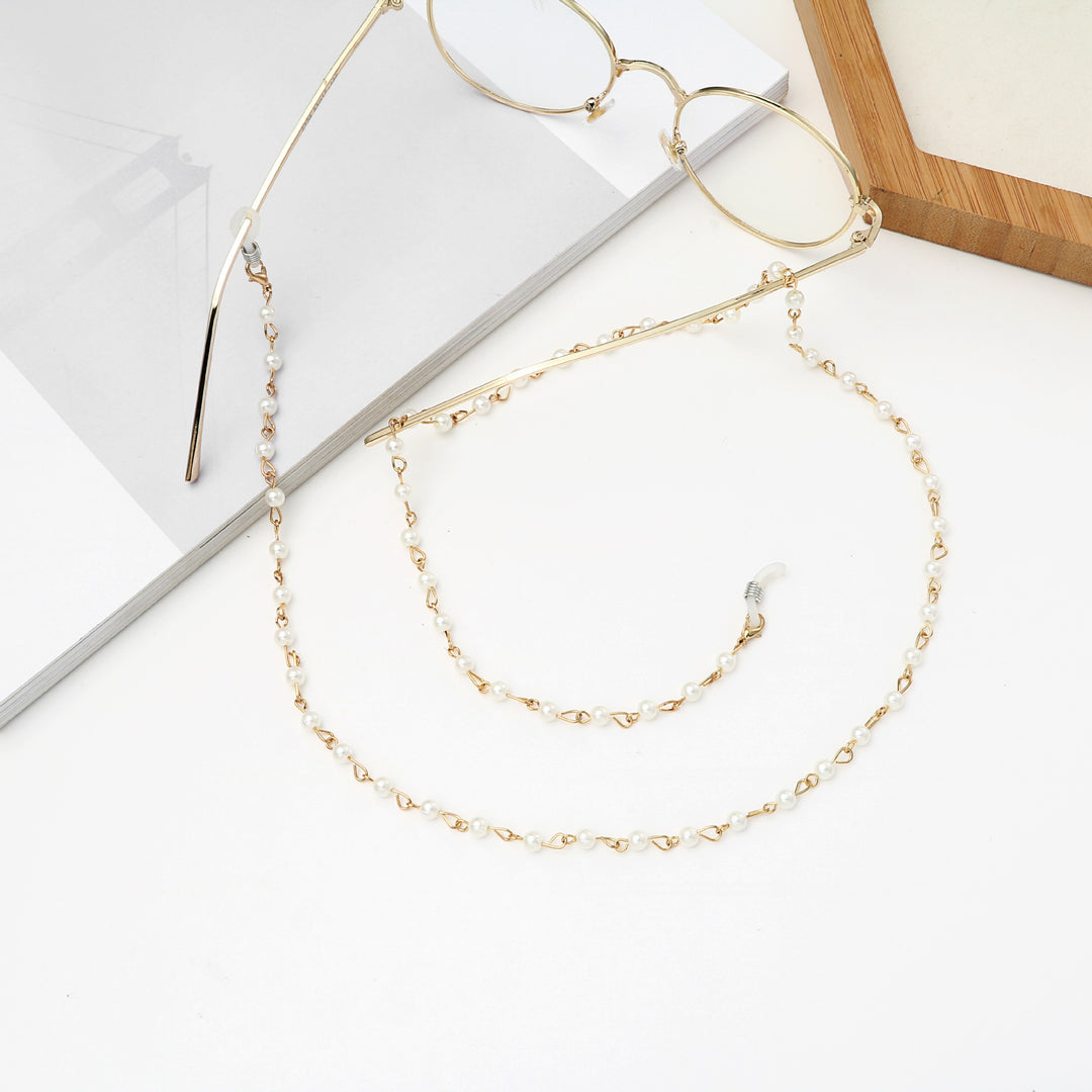 Elegant Pearl Eyewear Chain Stornfield