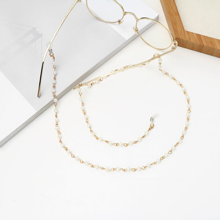 Elegant Pearl Eyewear Chain Stornfield