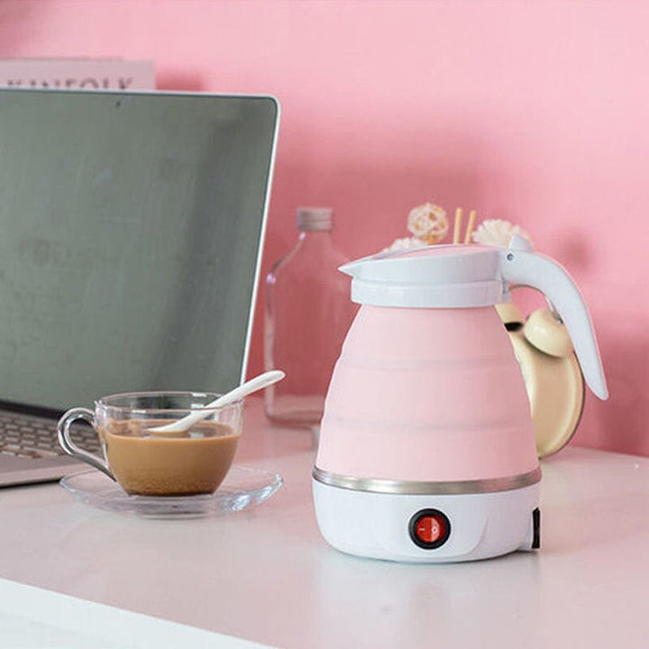 Portable Electric Kettle With Universal Plug | Stornfield
