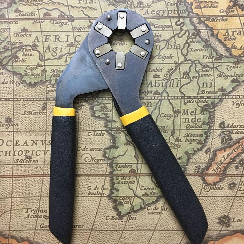 14-in-1 Logger Head Adjustable Wrench Bionic Handle | Stornfield