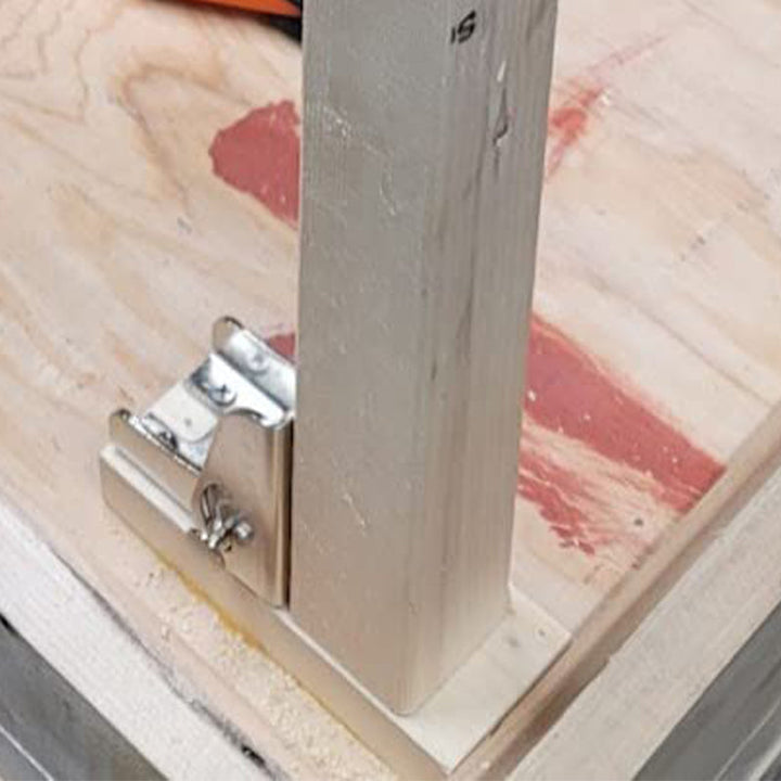 90 Degree Self-Locking Hinged Hinge | Stornfield