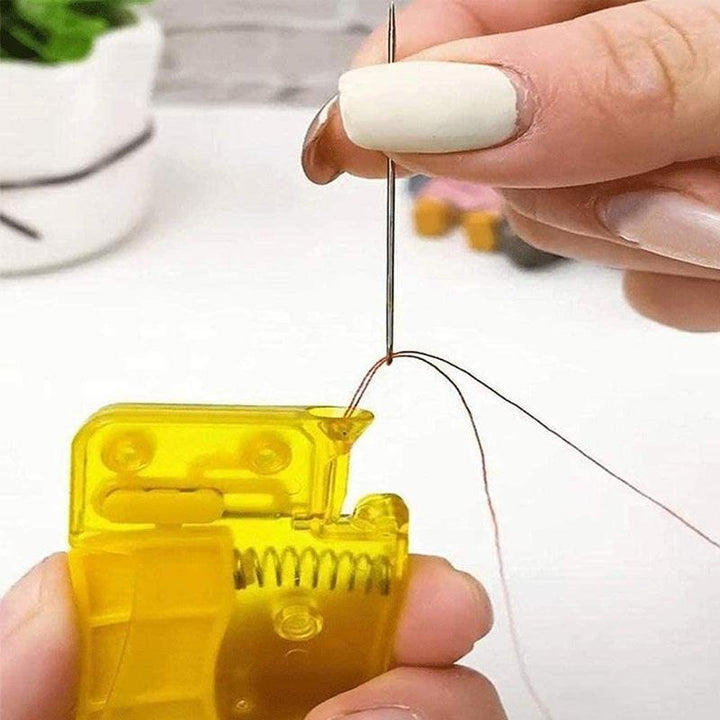 Automatic needle threader - Easy threading in no time! | Stornfield