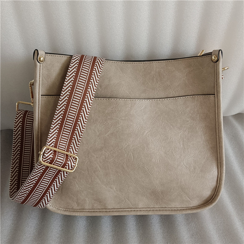 Shoulder bag with large capacity | Stornfield