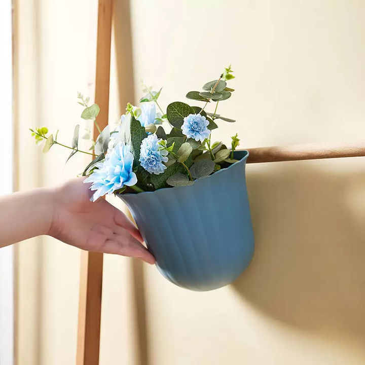 Wall-mounted trash can for the kitchen | Stornfield