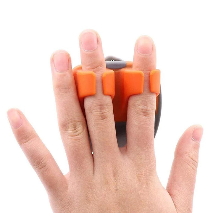 Two-finger shaved fruit peeler | Stornfield