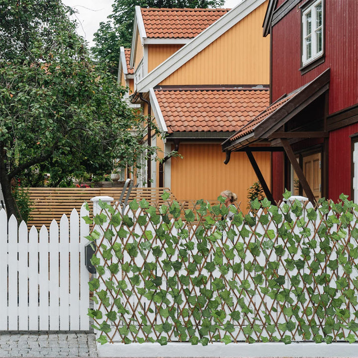 Stornfield | Extendable faux twilight fence