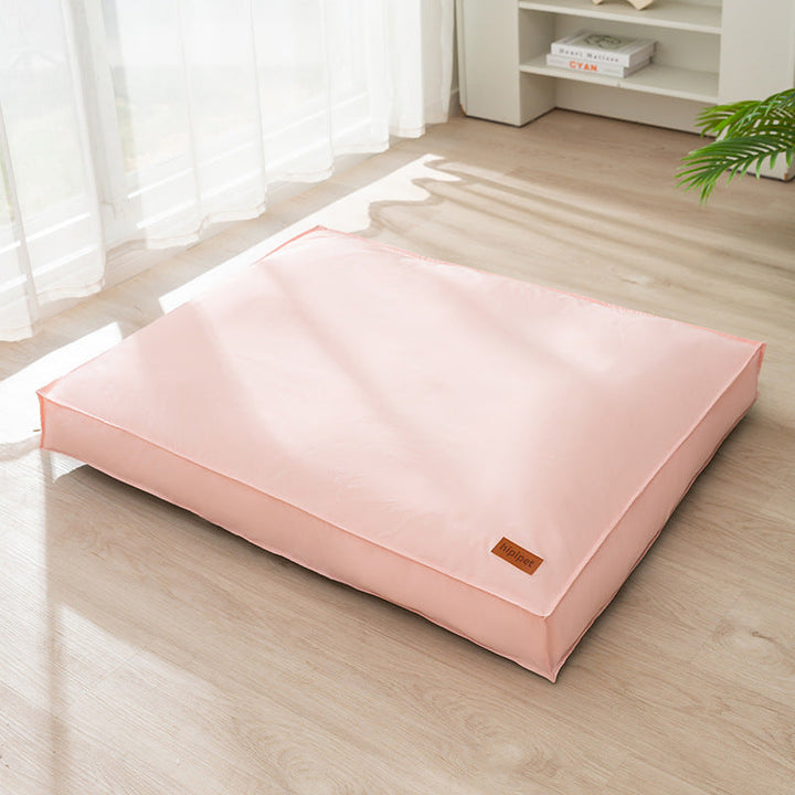 Waterproof pet bed. | Stornfield
