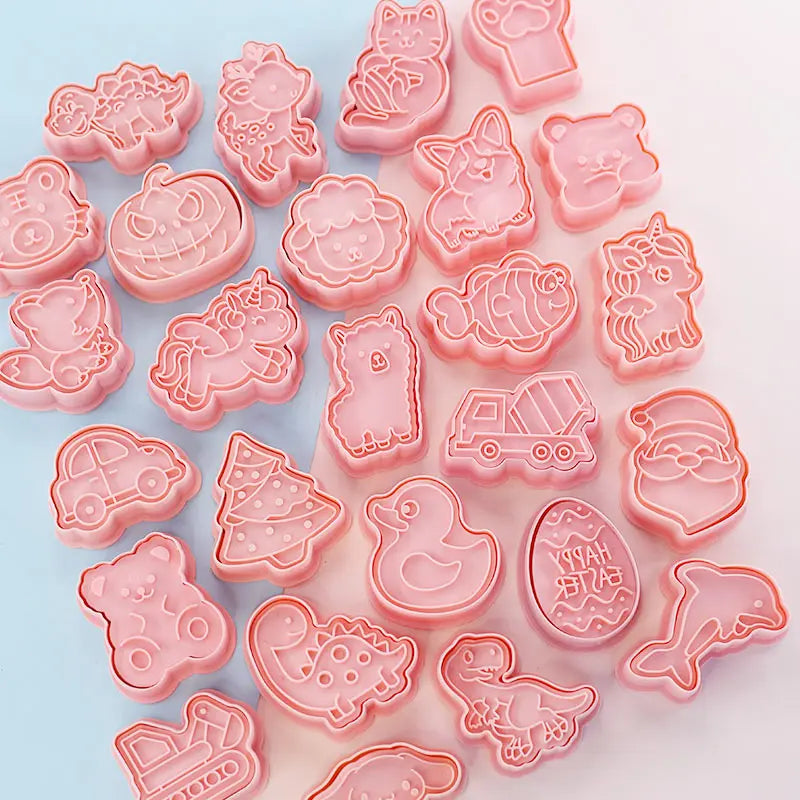 8pcs 3D Cartoon Pressable Cookie Cutters Biscuit Mold Cookie Stamp Set | Stornfield