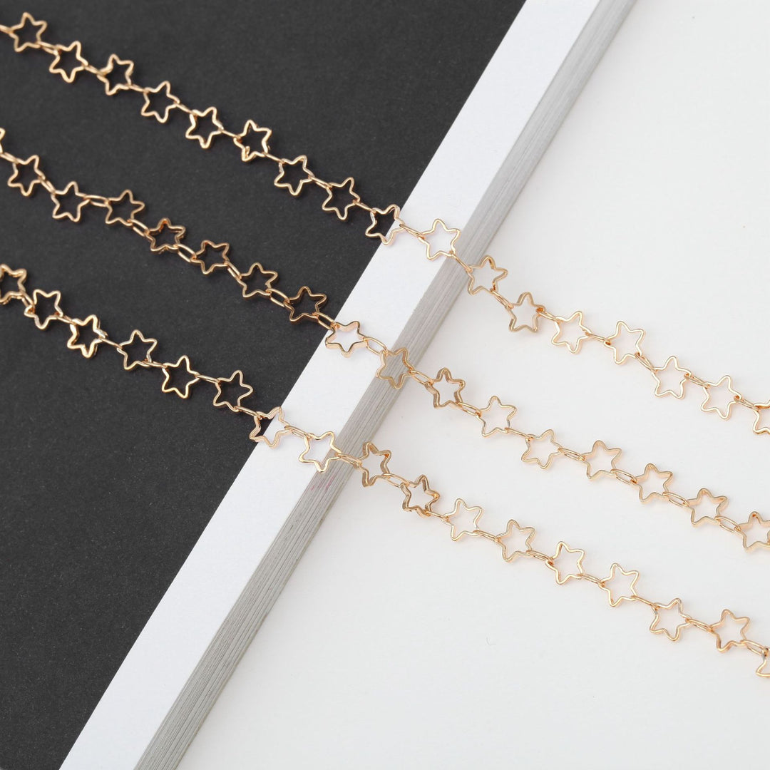 Star-Decorated Eyewear Chain Stornfield