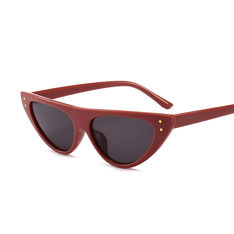 Chic Cat-Eye Sunglasses with Elevated Design Stornfield