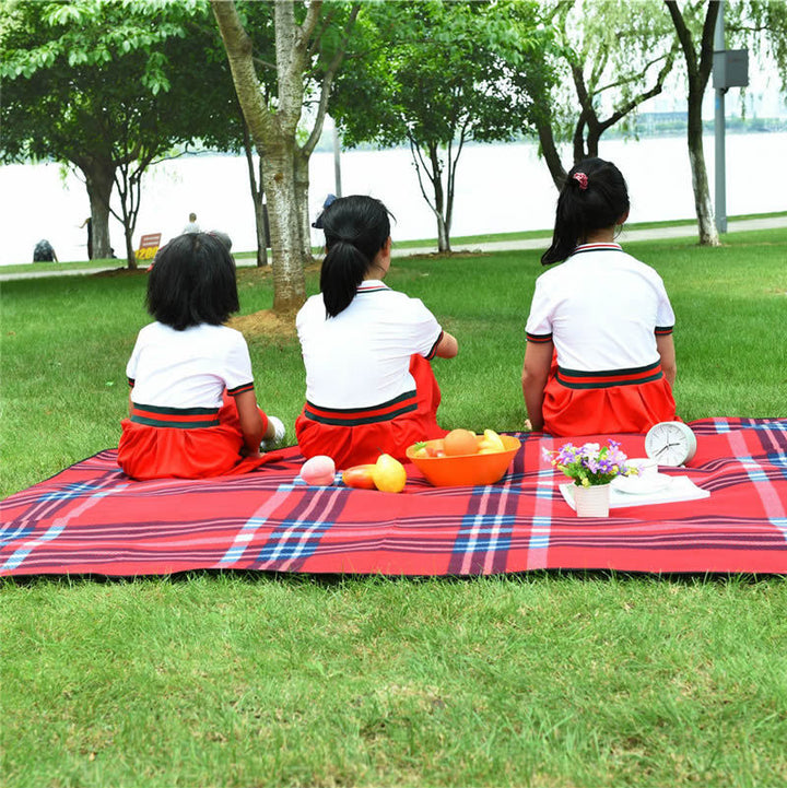 Picnic blanket with water-repellent underside and easy-care material Stornfield