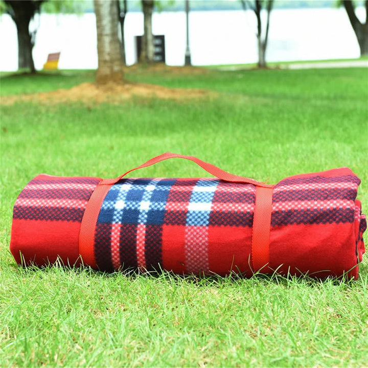 Women’s foldable picnic blanket with water-repellent underside Stornfield