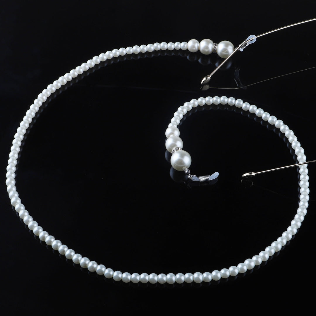 Elegant Pearl Eyewear Chain Stornfield