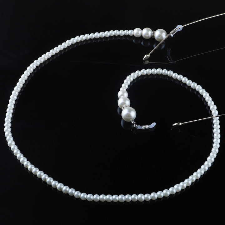 Elegant Pearl Eyewear Chain Stornfield