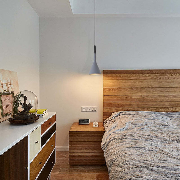 Modern Triangle Pendant Lamp - Trionda | Stornfield