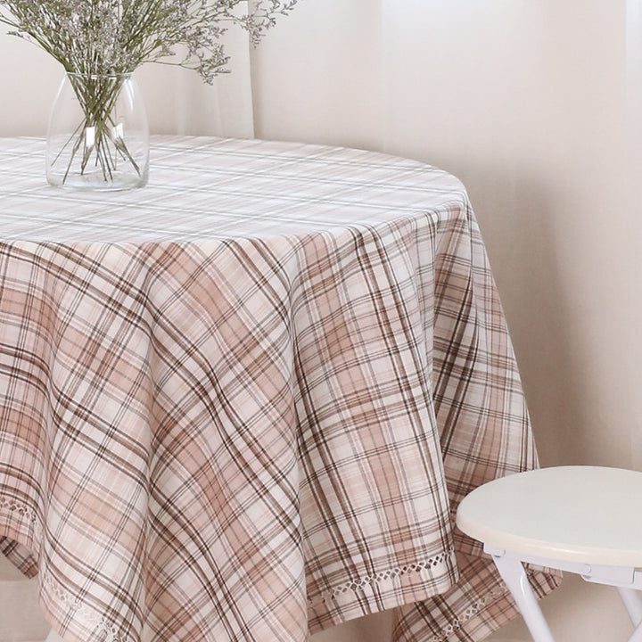 Round cotton tablecloth in check pattern with decorative crochet border Stornfield