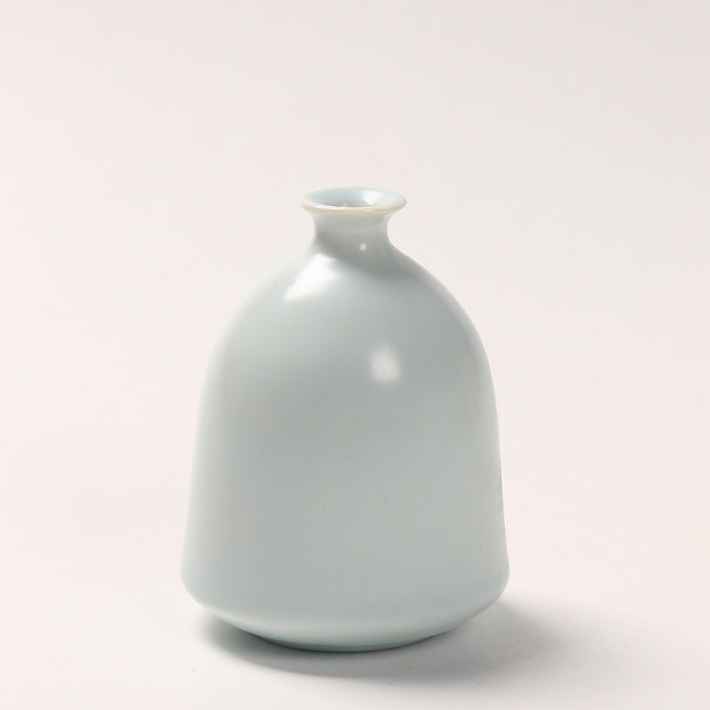 Minimalist Ceramic Bud Vase Stornfeild