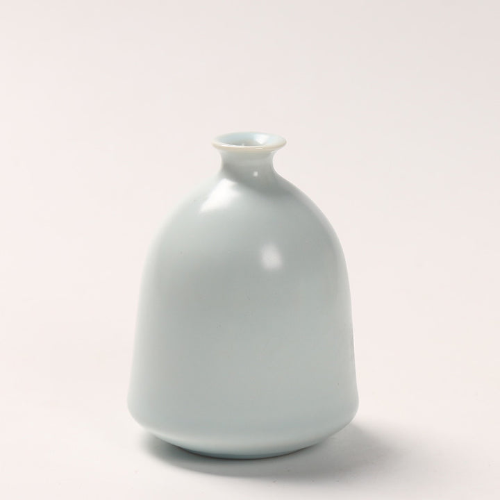 Minimalist Ceramic Bud Vase Stornfeild