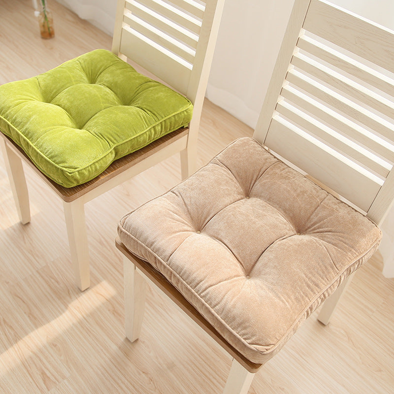 High-quality velvet seat cushion with square tufting and thick padding Stornfield
