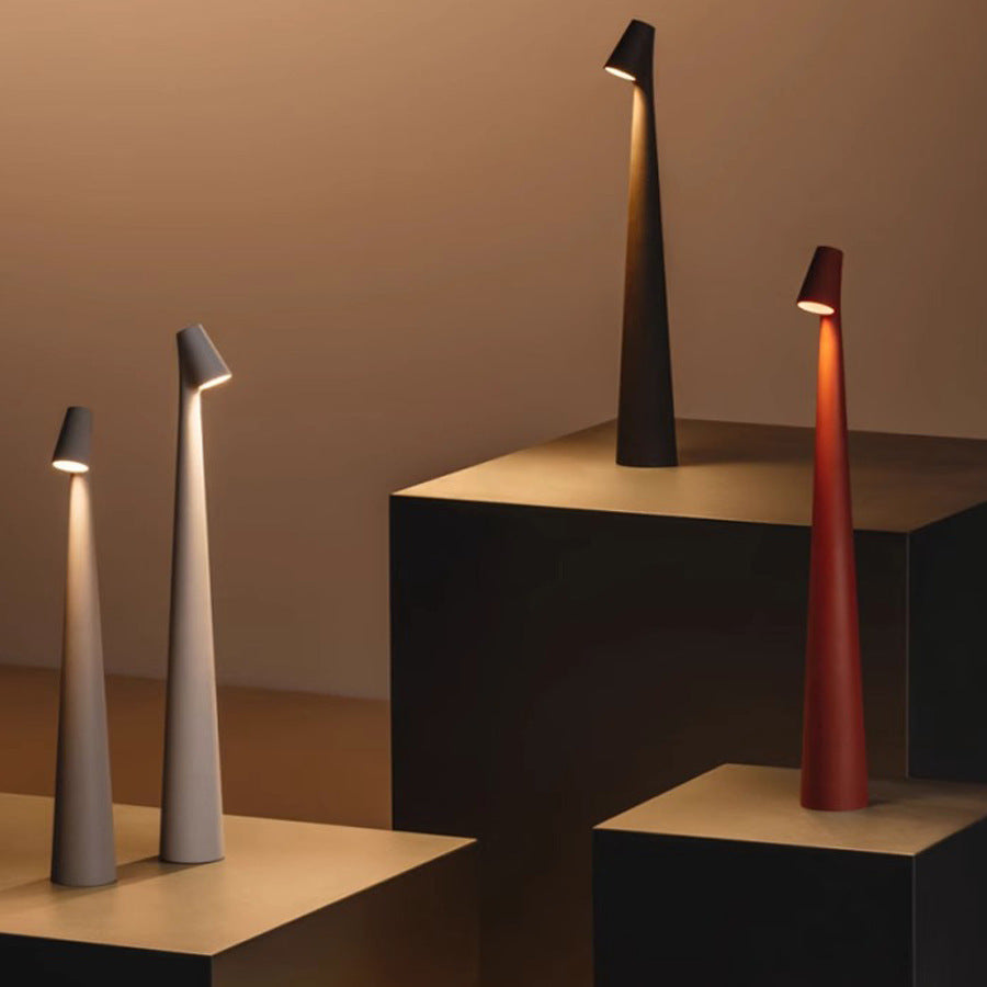 Minimalistic LED mood light in Nordic design, cordless, ideal as a reading and table lamp | Stornfield