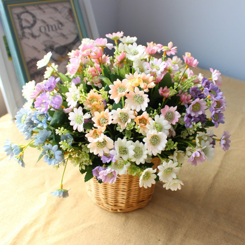 Lifelike Floral Daisy Bouquet