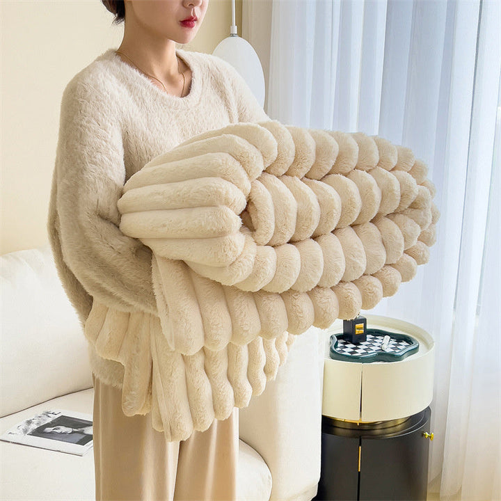 Luxurious Faux-Rabbit-Fur Throw Blanket for Ultimate Comfort | Stornfield